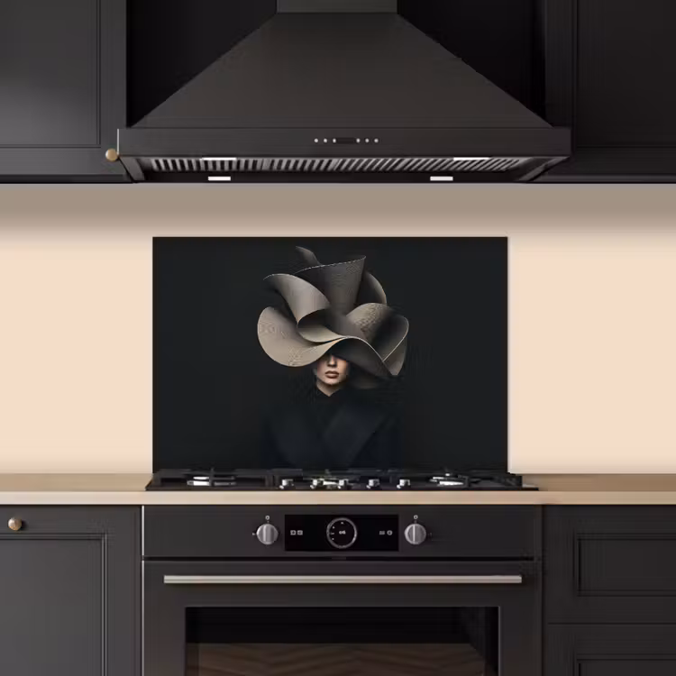 Spatscherm keuken - Zwarte - Hoed - Vrouw — 2