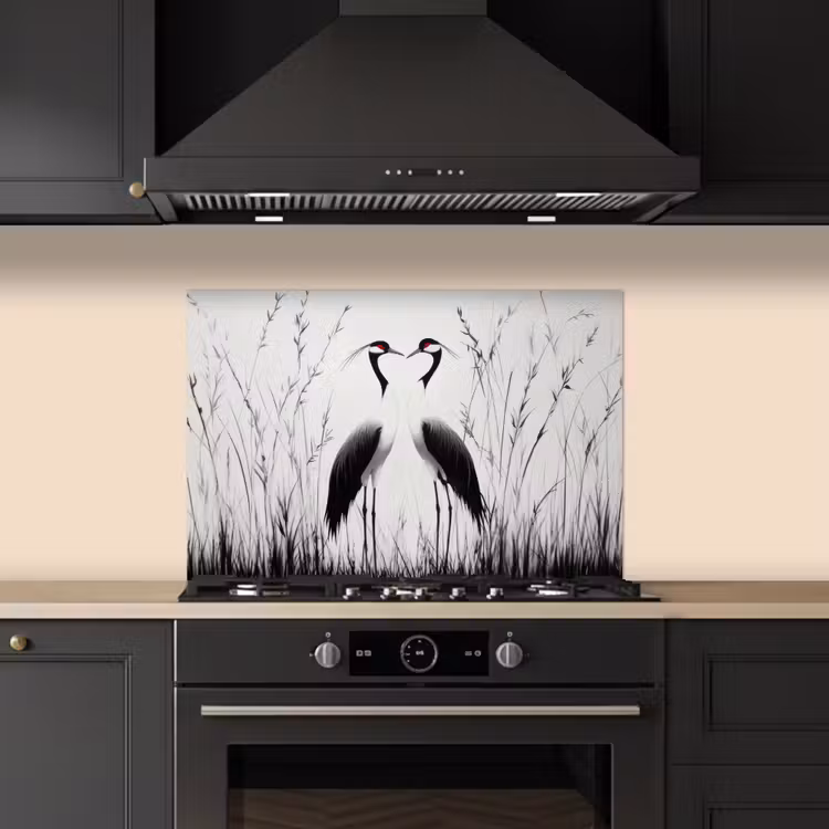 Spatscherm keuken - Kraanvogels - Gras - Hartvorm - Zwart — 2