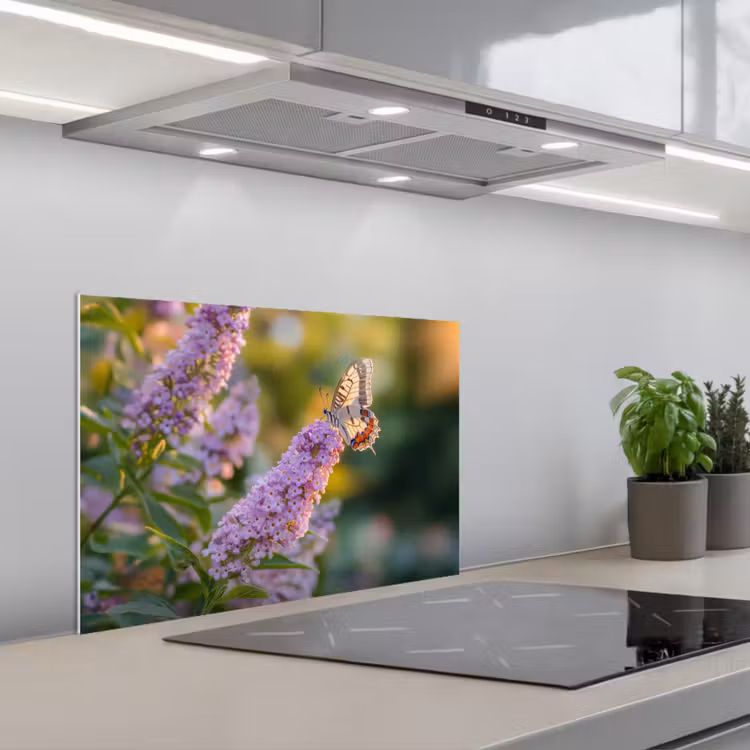 Spatscherm keuken - Sierlijke - Vlinder - Paarse - Bloemen — 5