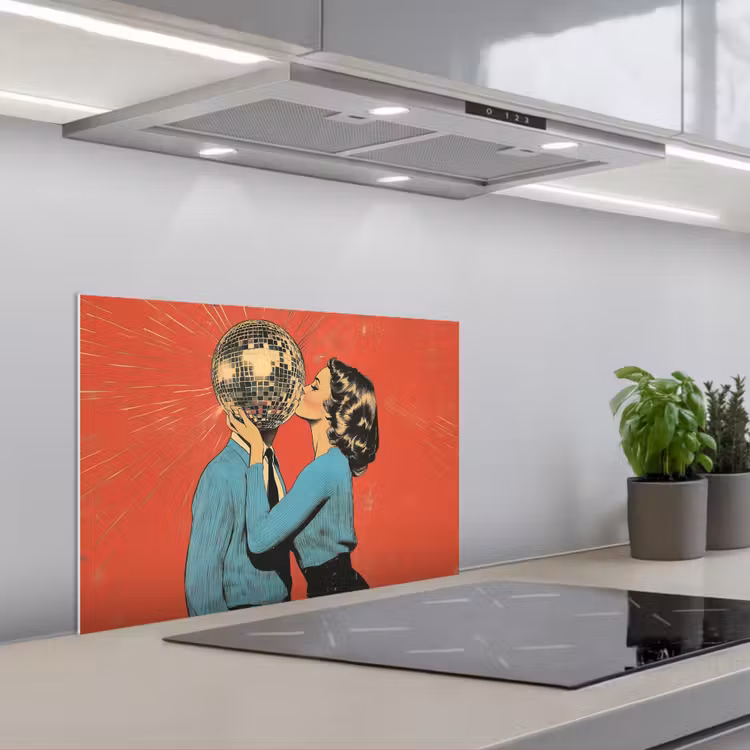 Spatscherm keuken - Vrouw - Retro - Discobal - Kus — 5