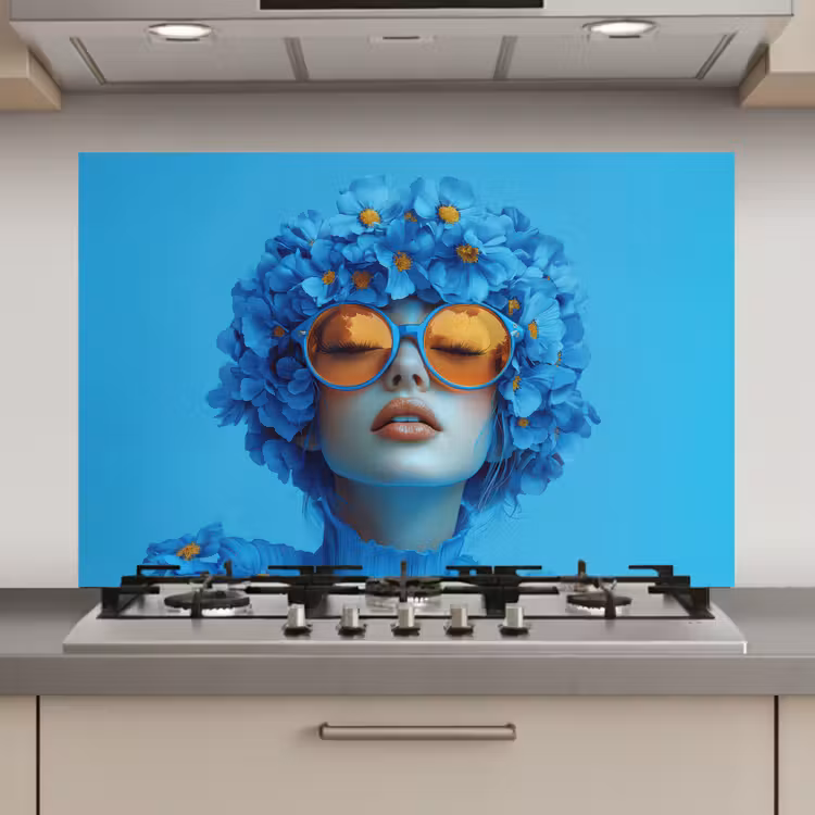 Spatscherm keuken - Vrouw - Bloem - Blauw - Modern - Bril - Portret — 1