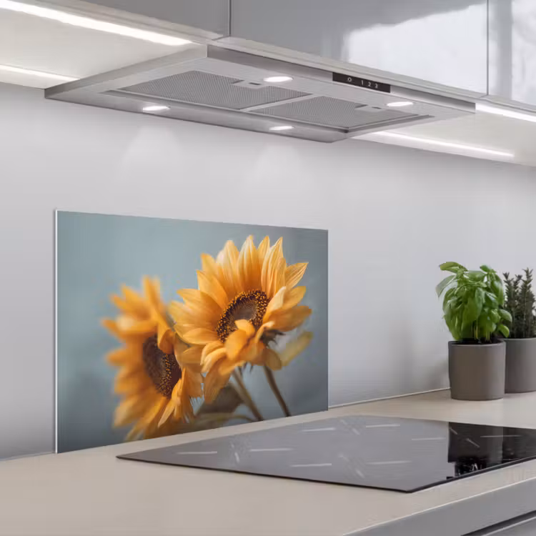 Spatscherm keuken - Zonnebloemen - Geel - Wazig — 5