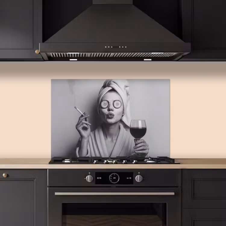 Spatscherm keuken - Vrouw - Masker - Wijn - Sigaret — 2