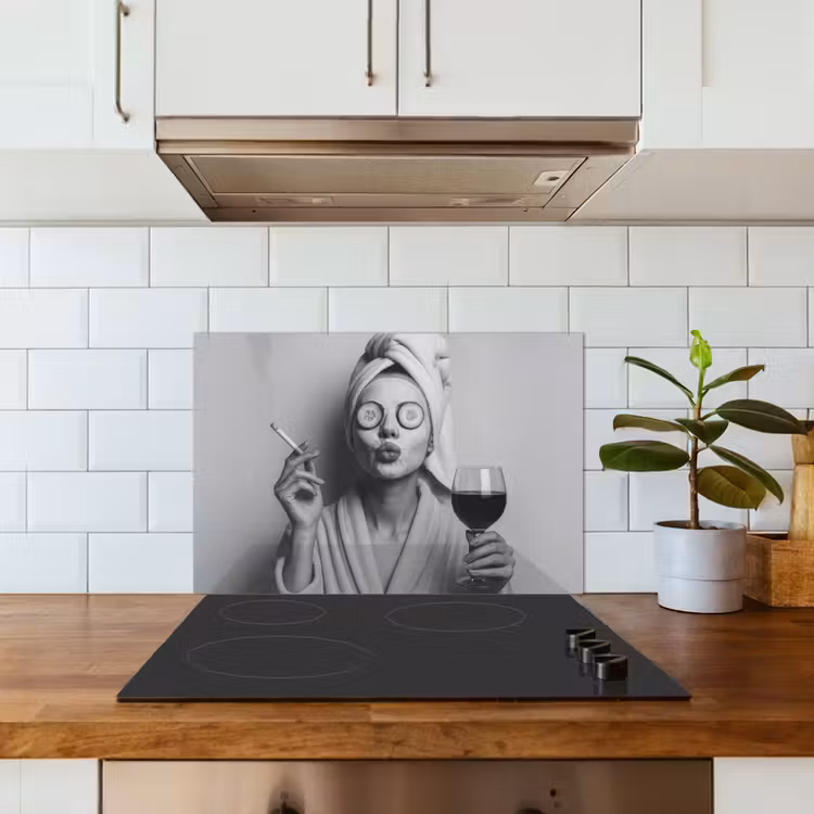 Spatscherm keuken - Vrouw - Masker - Wijn - Sigaret — 6