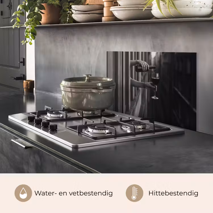 Spatscherm keuken - Wijnfles - Glas - Handen - Raam — 7