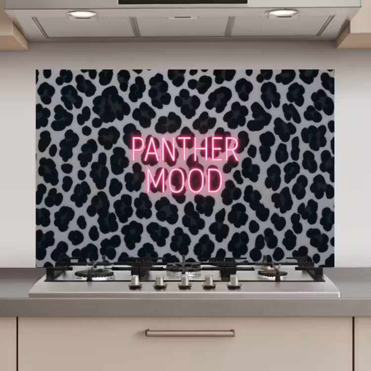 Spatscherm keuken - Panterprint - Zwart - Neonletters - Roze — 1