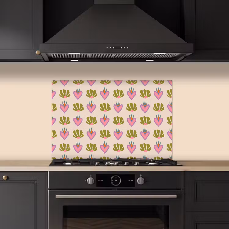 Spatscherm keuken - Patroon - Beige - Hartjes - Bloemen — 1