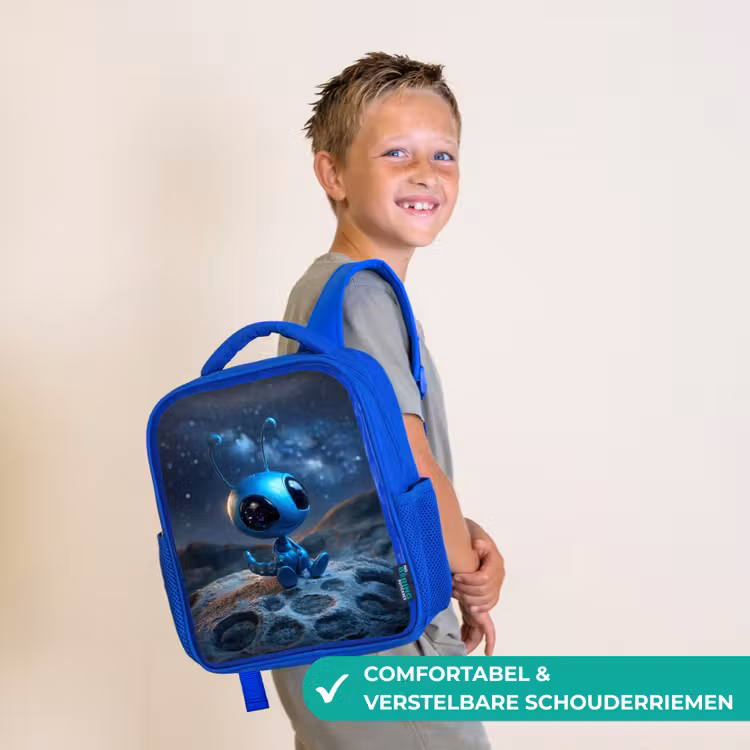 Rugzak kind - blauw - Dromerig blauw ruimtewezentje onder een sterrenhemel — 4