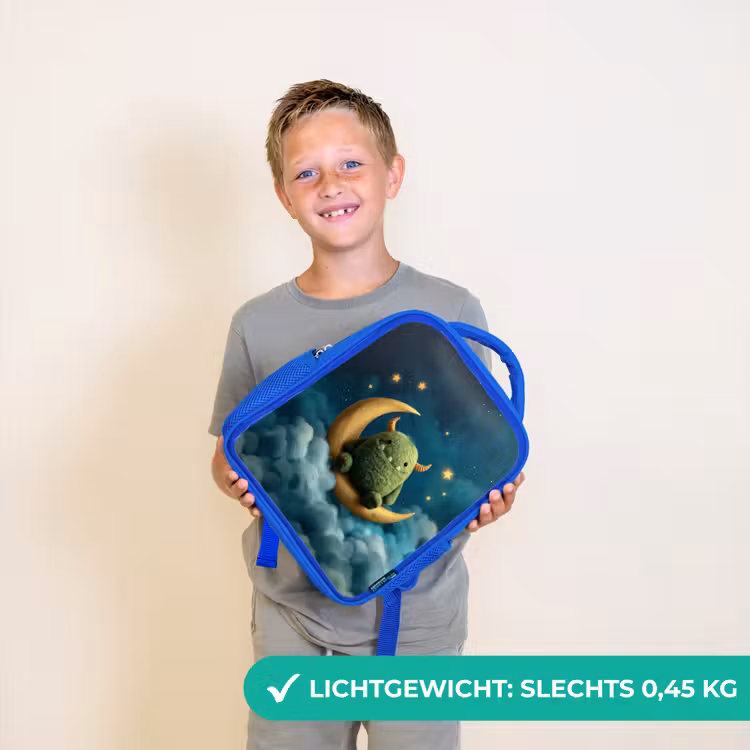 Rugzak kind - blauw - Groen pluismonster op maansikkel tussen dromerige wolken — 2