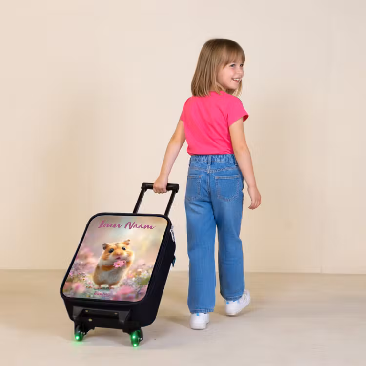 Kinderkoffer met naam - Hamster met Roze Bloem — 2