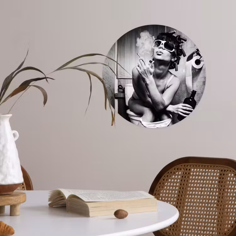 Behangcirkel - Vrouw - Vintage - Krulspelden - Toilet - Sigaret — 4