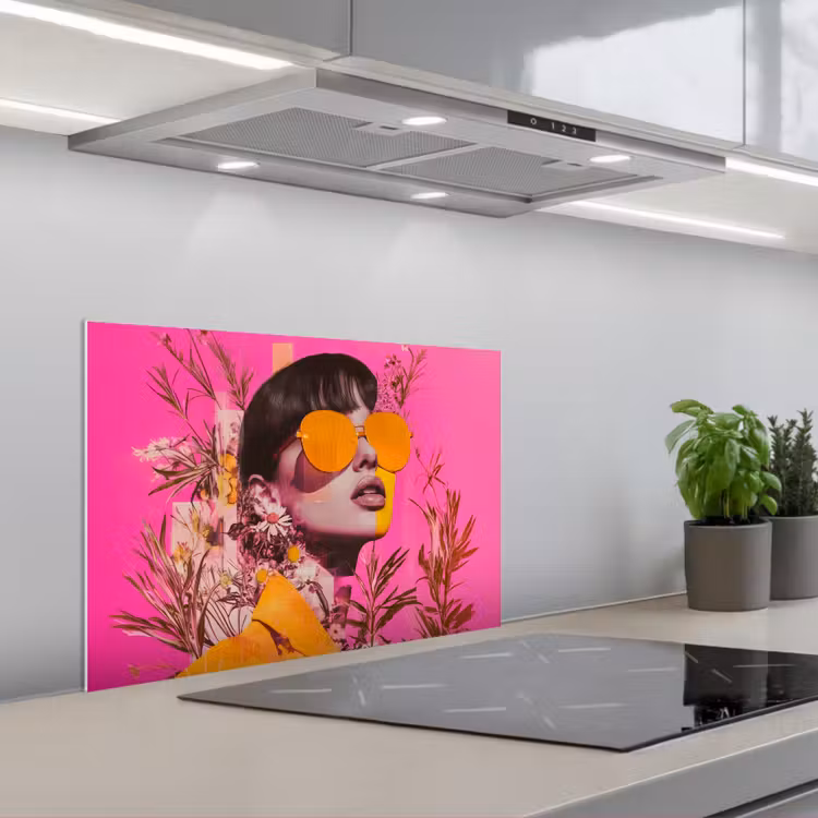 Spatscherm keuken - Zonnebril - Oranje - Vrouw - Planten — 5