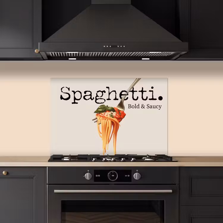 Spatscherm keuken - Spaghetti - tomatensaus - Parmezaanse kaas — 2