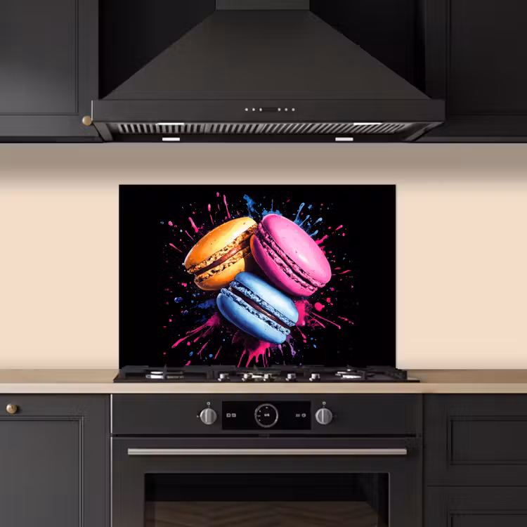 Spatscherm keuken - Macarons - Dessert - Graffiti - Kleurrijk - Roze - Blauw - Geel — 2