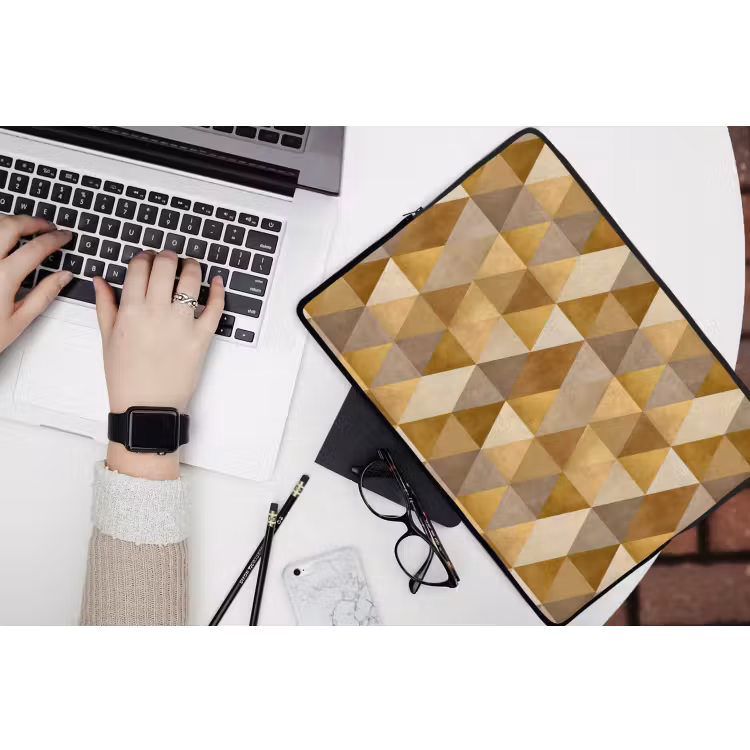 Laptophoes - Geometrisch - Driehoek - Goud — 3