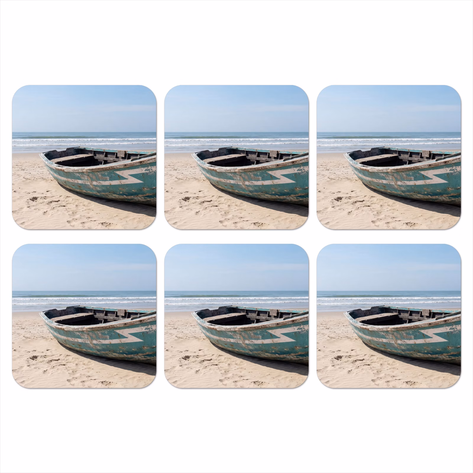 Onderzetter​ - Oude Roeiboot op Strand — 1