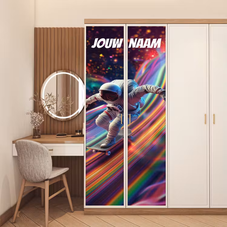 Deursticker met naam - Astronaut - Skateboard - Regenboogkleuren — 5