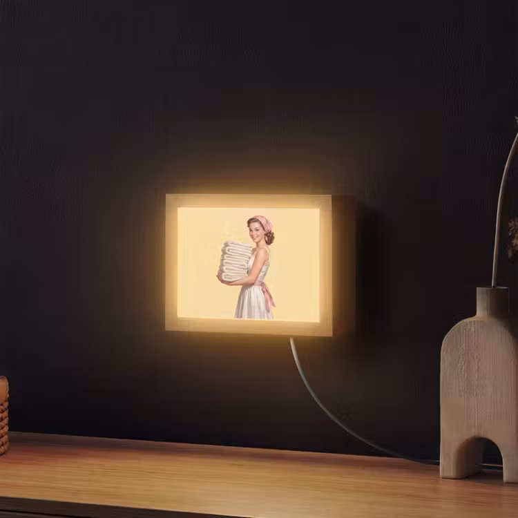 Lightbox - Wandlamp - Handdoeken - Vrouw - Jurk - Roze — 2