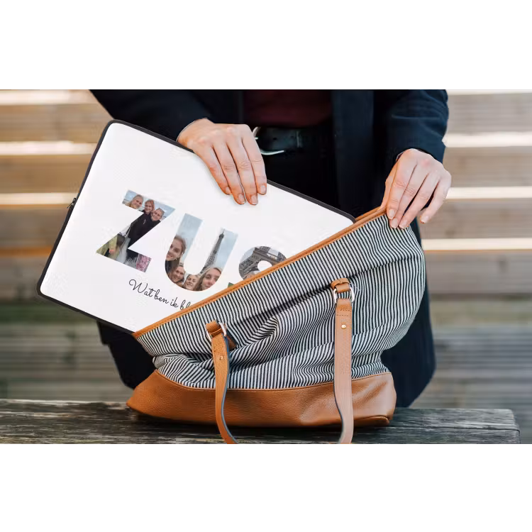 Gepersonaliseerde laptophoes - Zus - Lettercollage — 4