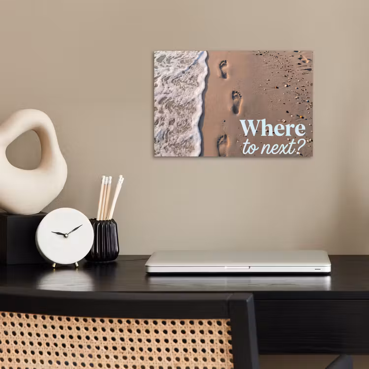 Poster - Where to next - Strand - Voetstappen — 2