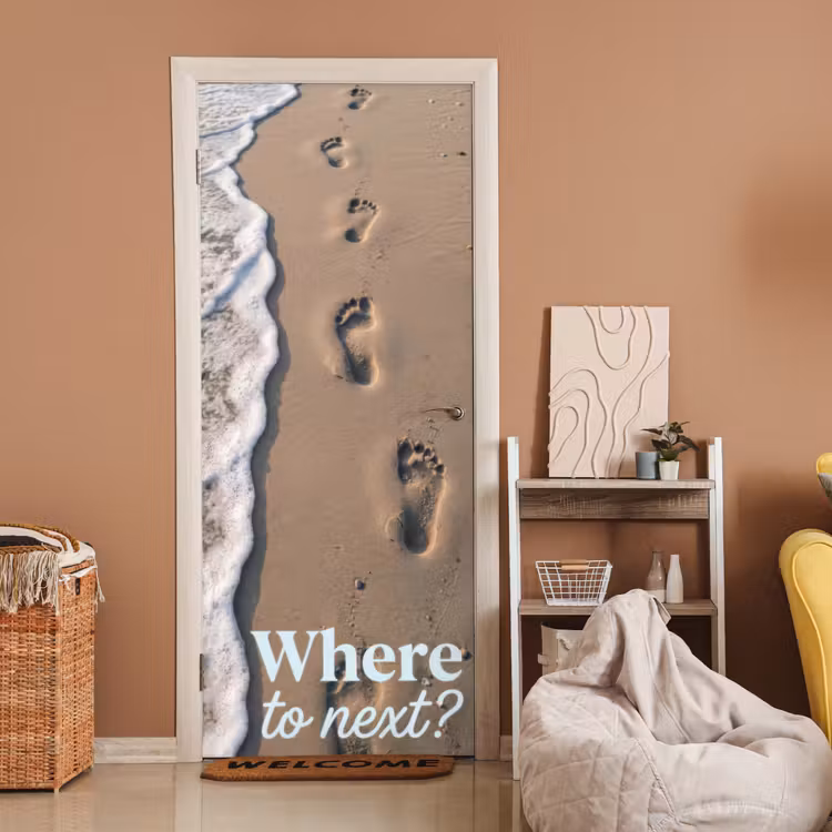 Deursticker - Where to next - Strand - Voetstappen — 2