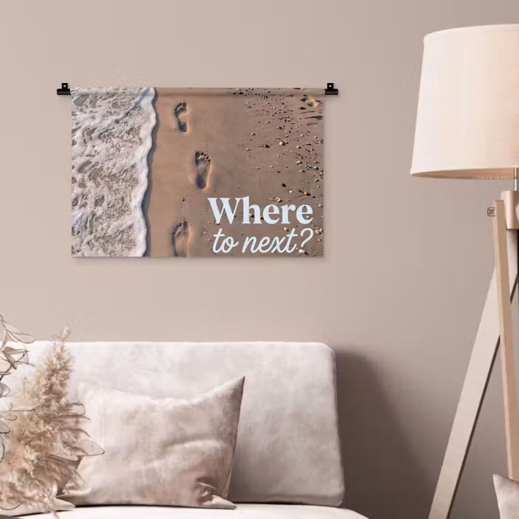 Wandkleed - Where to next - Strand - Voetstappen — 2