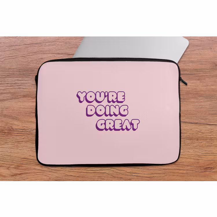 Laptophoes - You're doing great - Roze - Bubble letters — 2