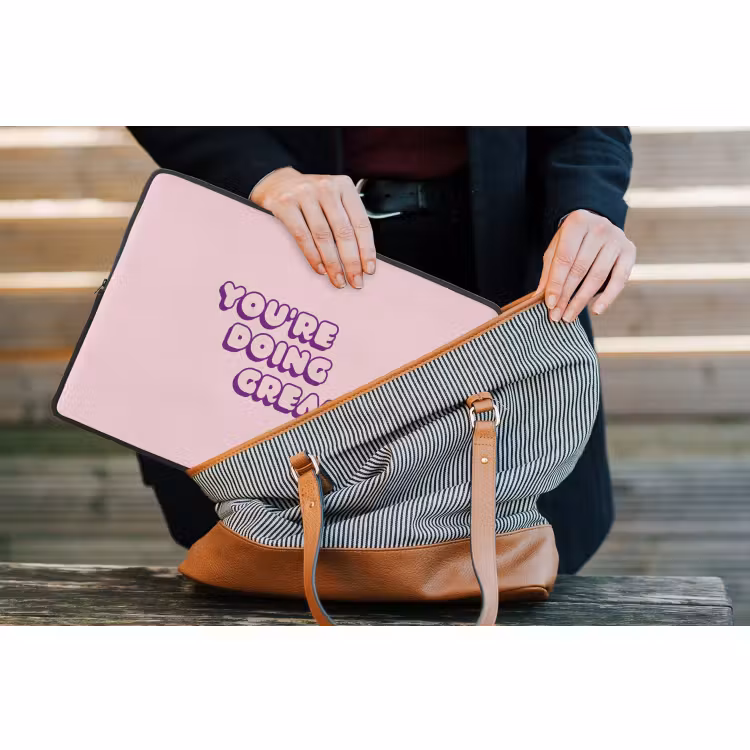 Laptophoes - You're doing great - Roze - Bubble letters — 4
