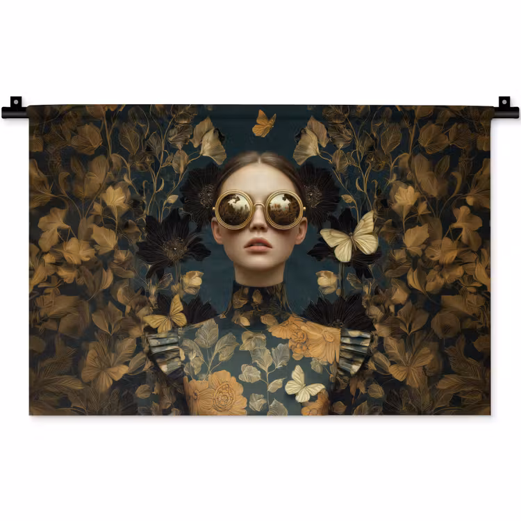 Wandkleed - Vrouw - Bladeren - Goud - Vlinders — 1