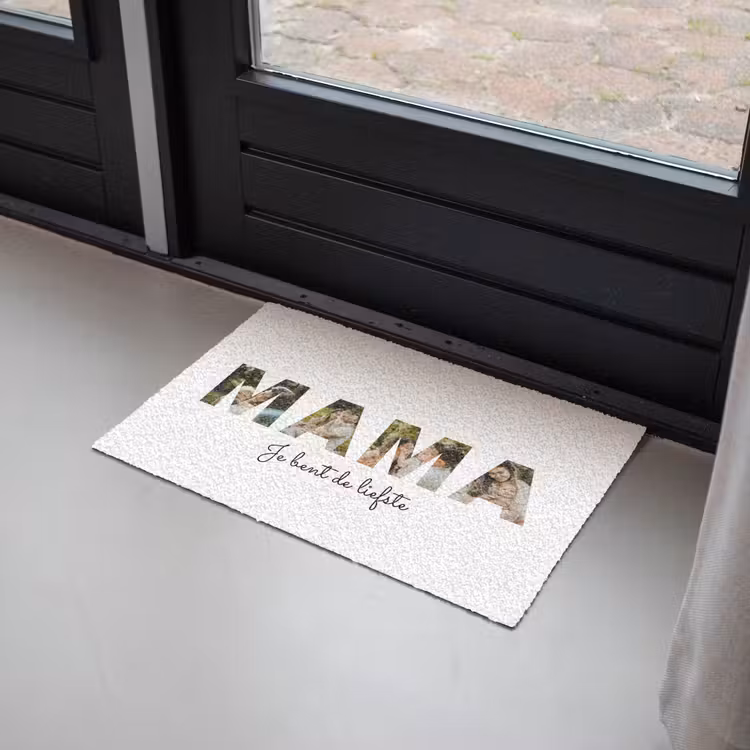 Gepersonaliseerde deurmat - Mama - Lettercollage — 2