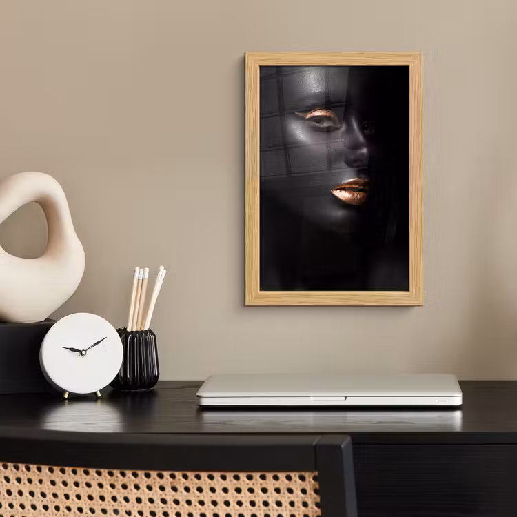 Poster met lijst - Vrouw - Make-up - Koper - Zwart — 2