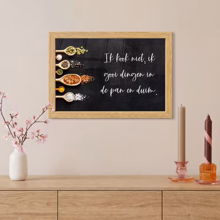 Poster met lijst - Ik gooi dingen in de pan en duim - Keuken - Quotes - Spreuken - Humor — 5