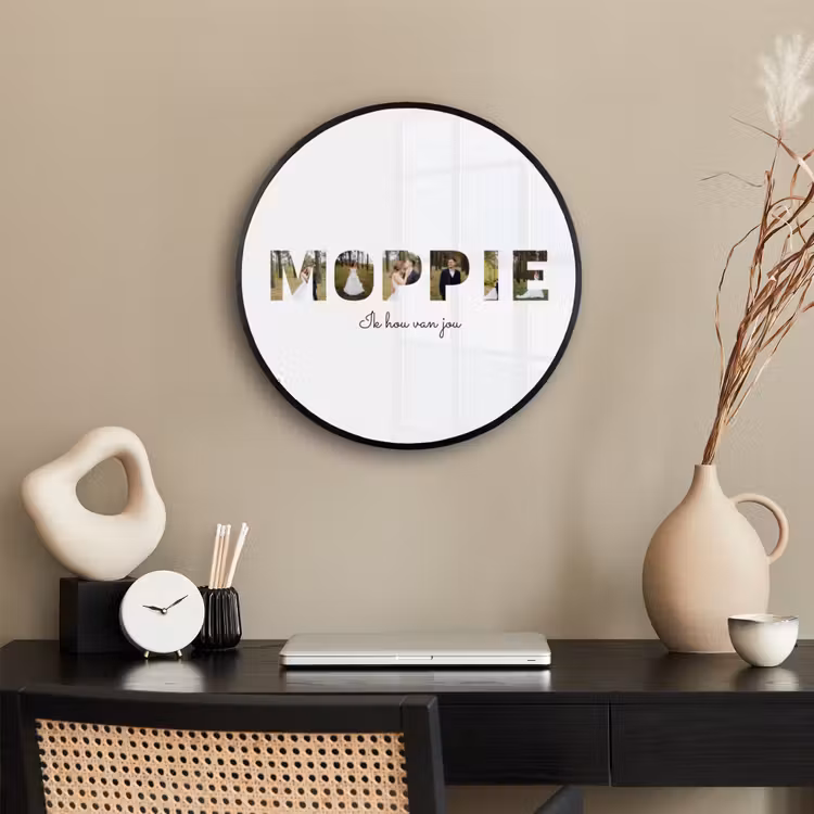 Gepersonaliseerde ronde fotolijst - Moppie - Lettercollage — 3