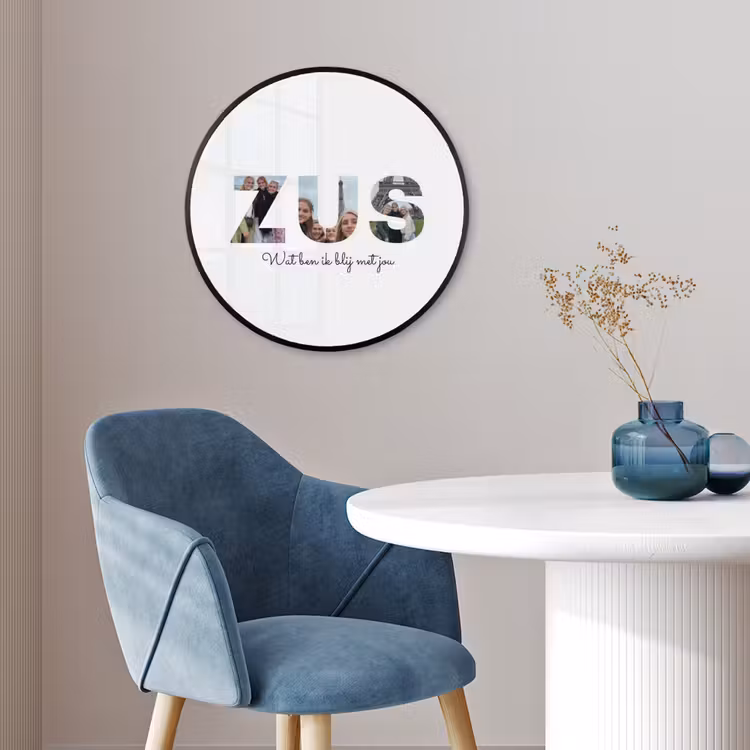 Gepersonaliseerde ronde fotolijst - Zus - Lettercollage — 4