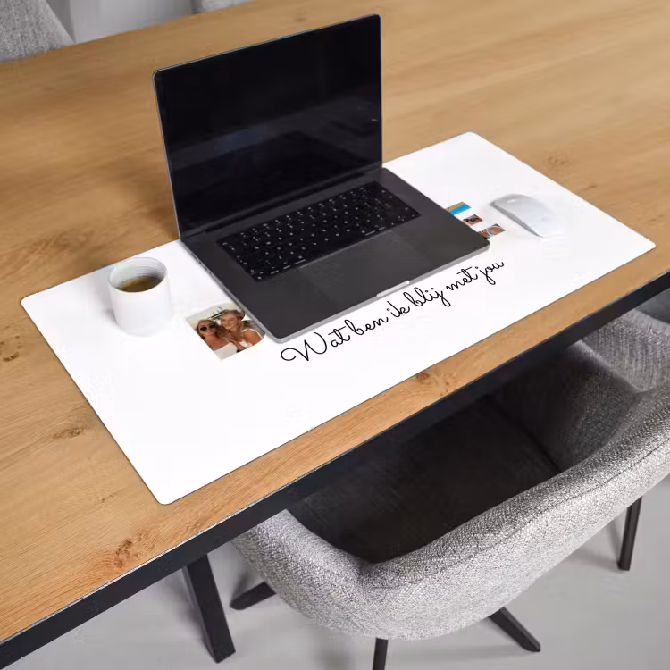 Gepersonaliseerde bureau onderlegger - Bestie - Lettercollage — 3