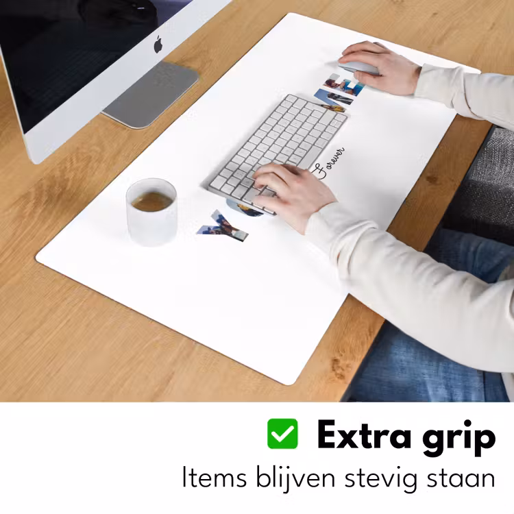 Gepersonaliseerde bureau onderlegger - You & Me - Lettercollage — 6