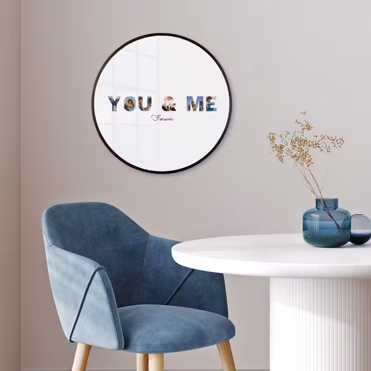 Gepersonaliseerde ronde fotolijst - You & Me - Lettercollage — 4