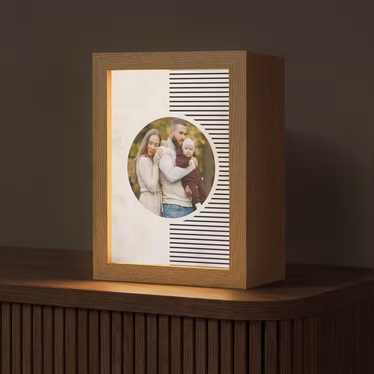 Gepersonaliseerde Lightbox - Ronde foto met modern lijnpatroon — 1