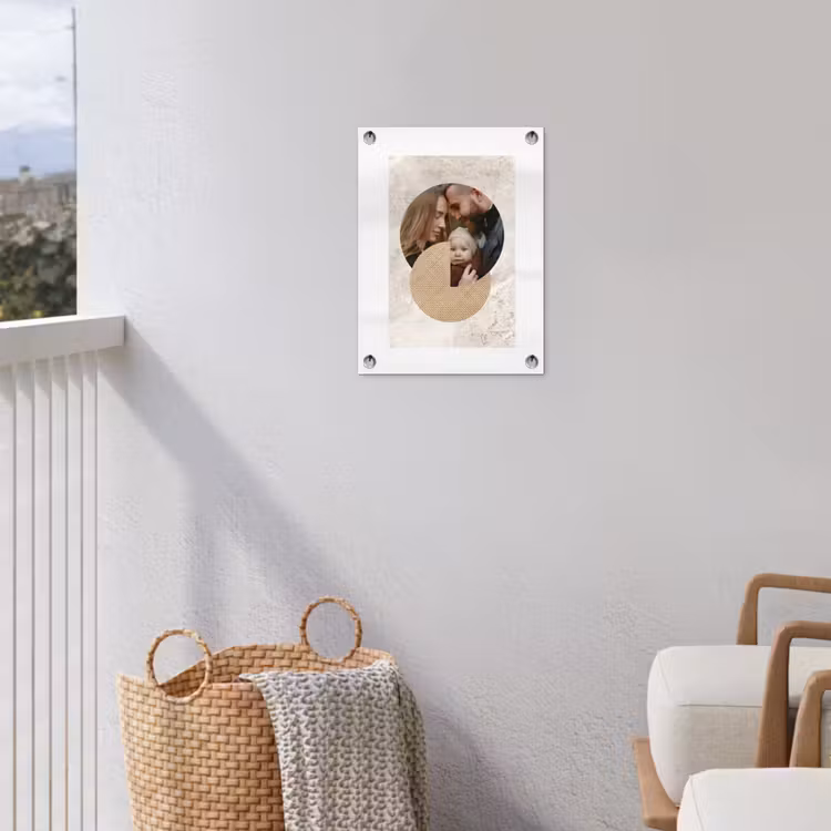 Gepersonaliseerde tuinposter - Ronde fotocollage met beige textuur en marmeren achtergrond — 3