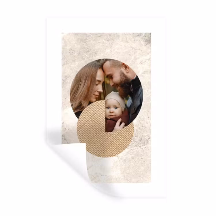 Gepersonaliseerde muursticker - Ronde fotocollage met beige textuur en marmeren achtergrond — 1