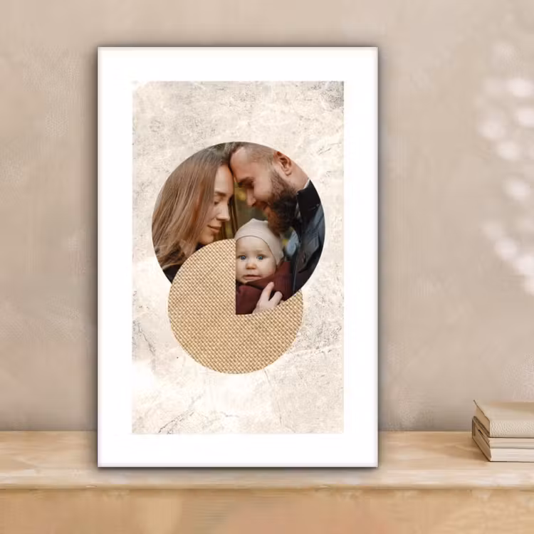 Gepersonaliseerd canvas schilderij - Ronde fotocollage met beige textuur en marmeren achtergrond — 2