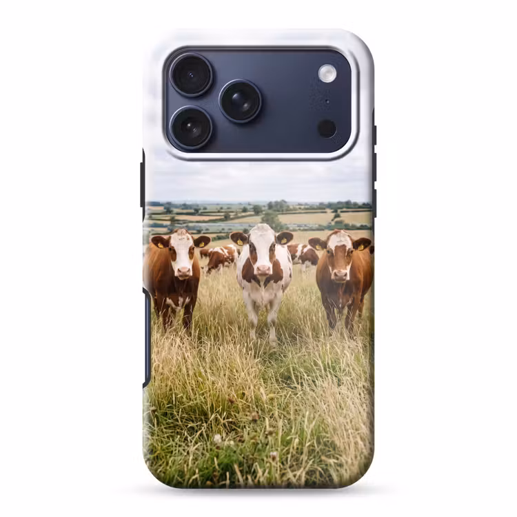 Telefoonhoesje Toughcase - Koeien - Portret - Weide - Boerderij - Nieuwsgierig