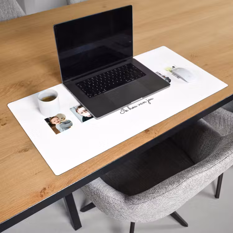 Gepersonaliseerde bureau onderlegger - Beertje - Lettercollage — 3