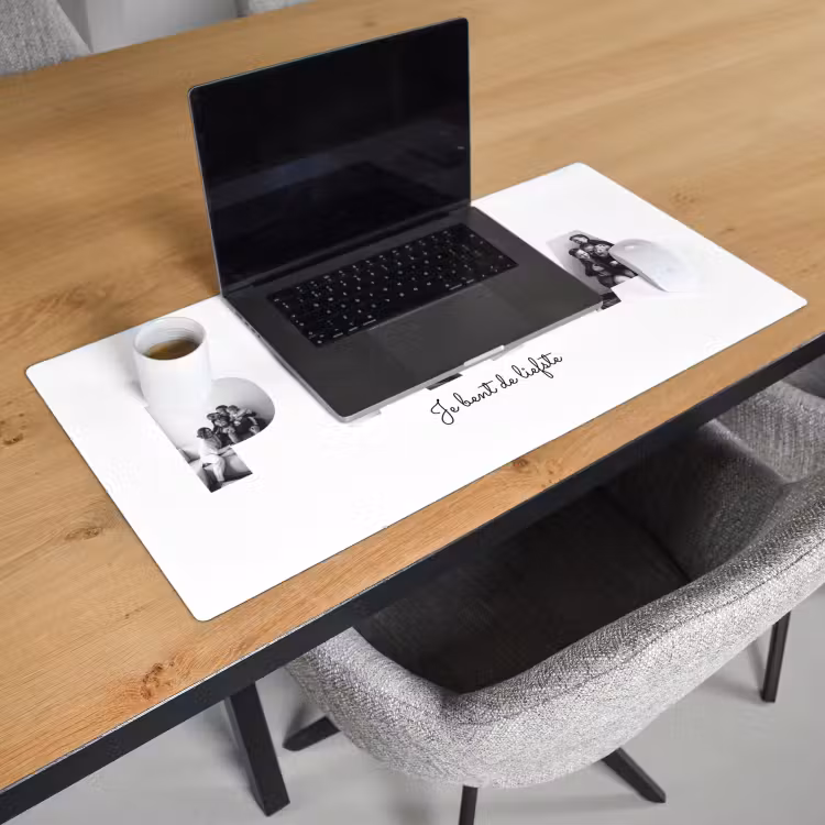 Gepersonaliseerde bureau onderlegger - Papa - Lettercollage — 3