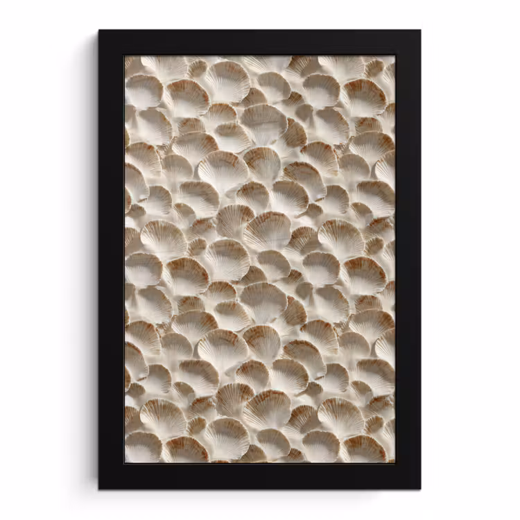Poster met lijst - Schelpen op Zand Beige