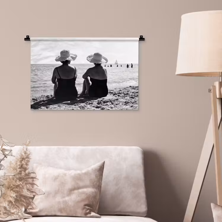 Wandkleed - Twee Vrouwen Strand Zwart Wit — 2