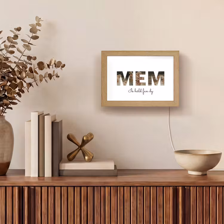 Gepersonaliseerde tafellamp - Mem - Lettercollage — 4