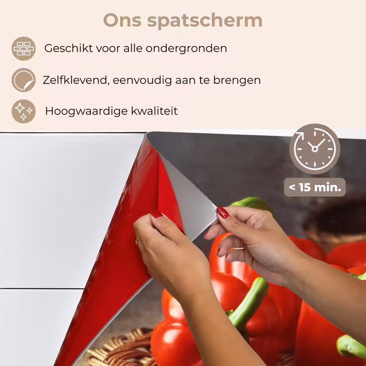 Spatscherm keuken - Vier rode paprika's op een rieten mand — 4