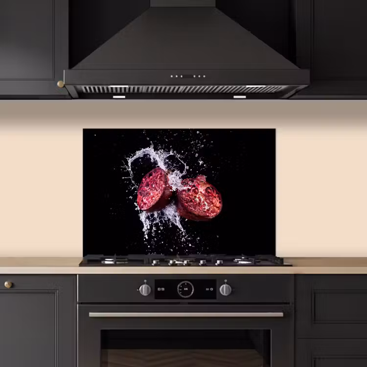 Spatscherm keuken - Granaatappel - Fruit - Water - Zwart - Paars — 2