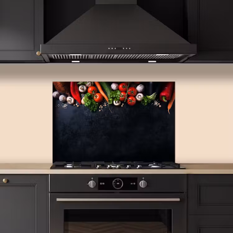 Spatscherm keuken - Groente - Kruiden - Specerijen - Zwart - Rustiek - Keuken — 2
